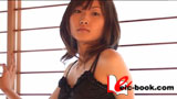 初めてのDVDで美脚Tバックを魅せた! 美脚 妖艶な美脚クィーン到来! 泉奈々