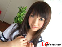 相沢凜 制服