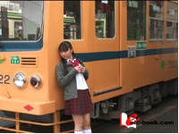 電車と少女 都電荒川線 小林万桜
