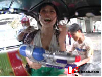 水かけ祭り ~ソンクラン~ 竹内のぞみ